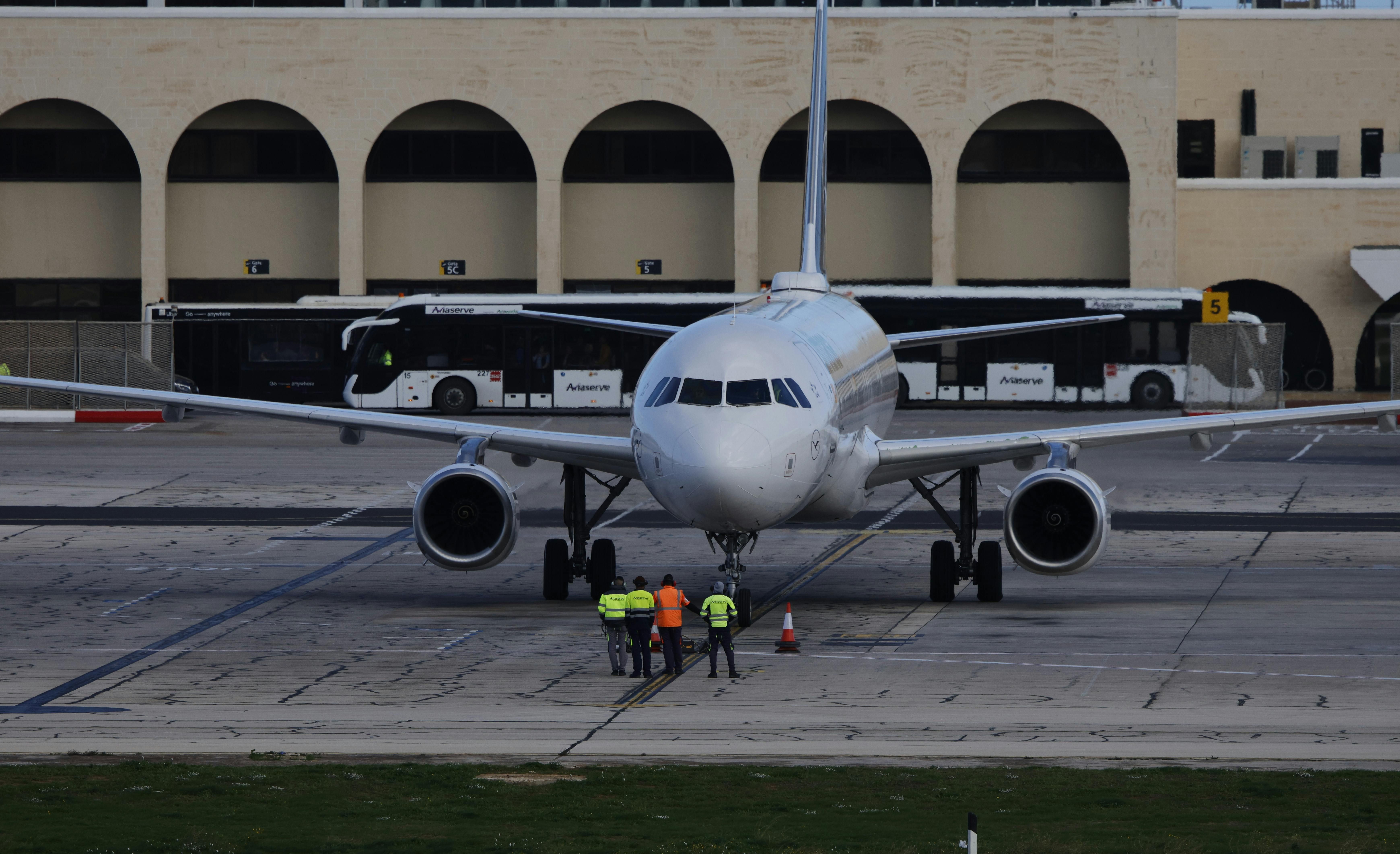 Kolkata airport Set to become Global aviation Hub