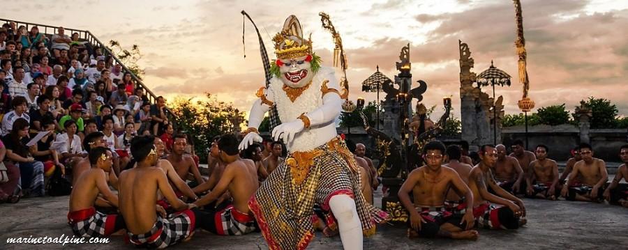 Uluwatu Temple & Kecak Dance